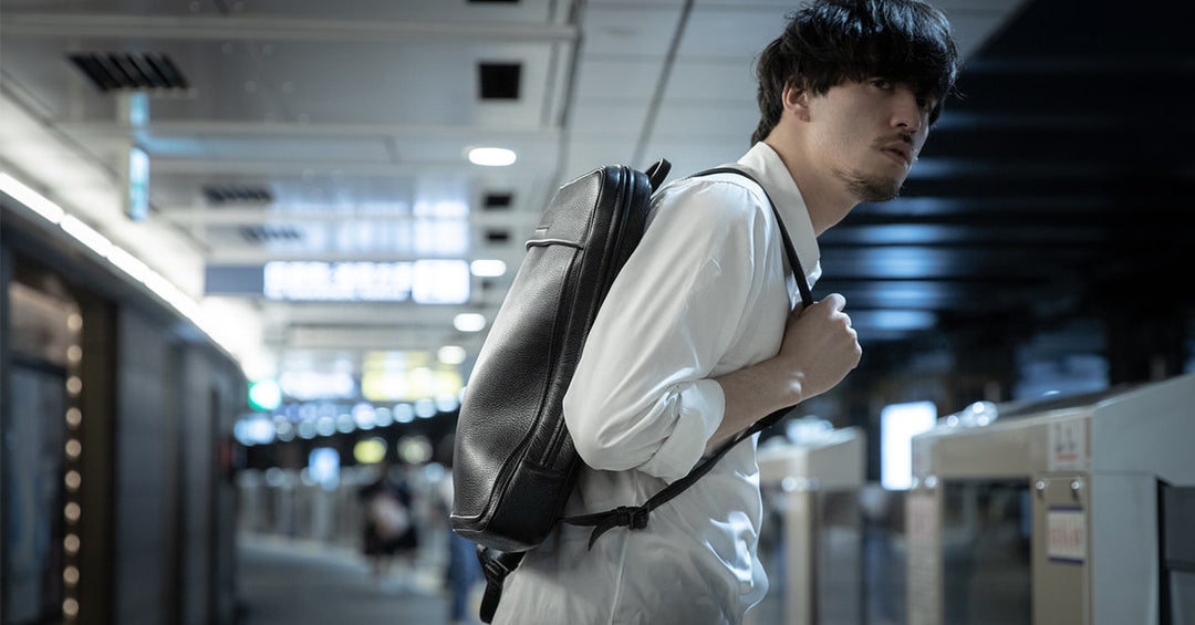 スタイルのあるミニマル。超薄型バックパック「Commuters」