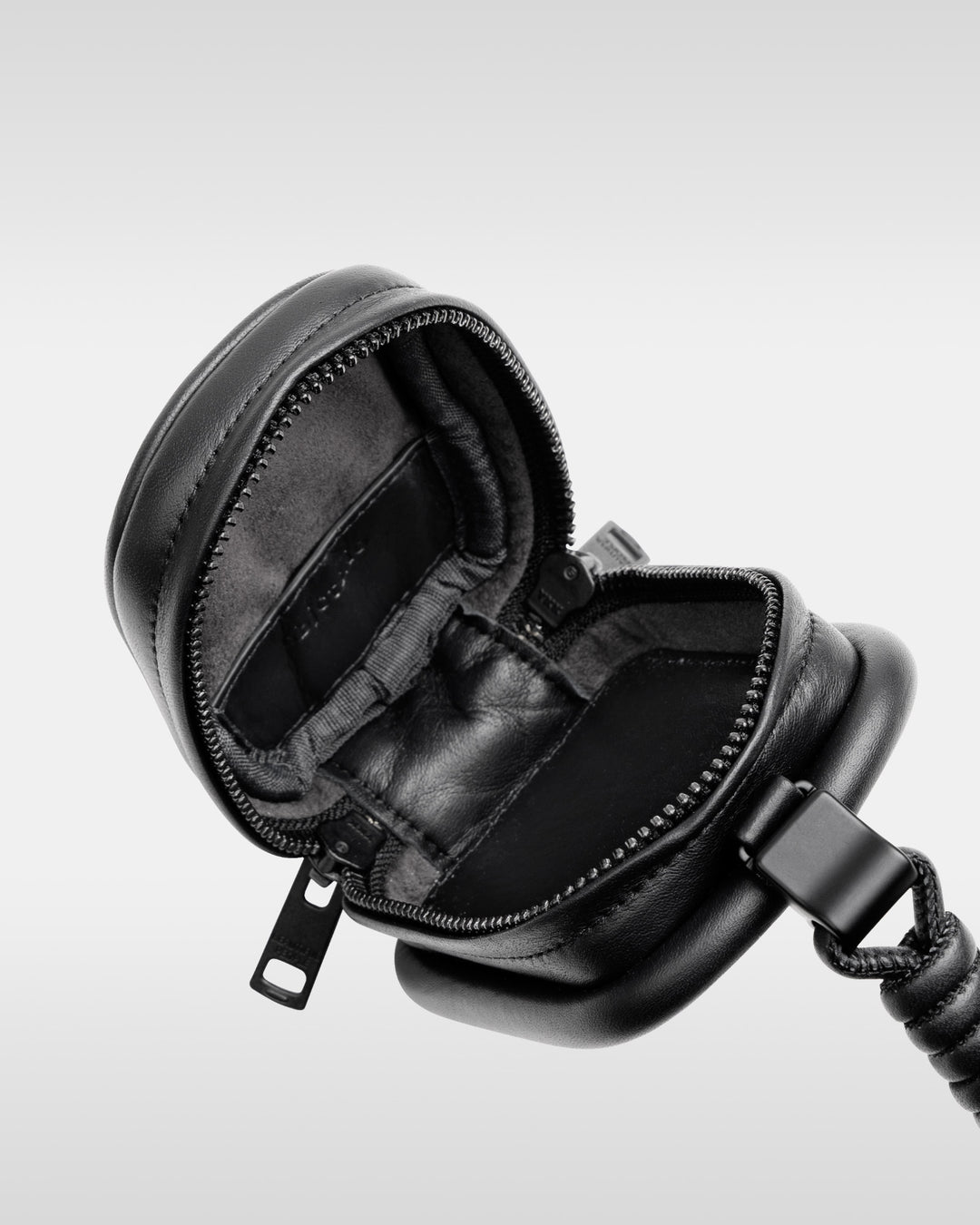 beautiful people × objcts.pro MagWear headphone leather purse