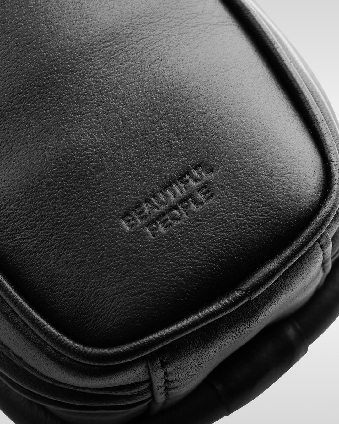 beautiful people × objcts.pro MagWear headphone leather purse
