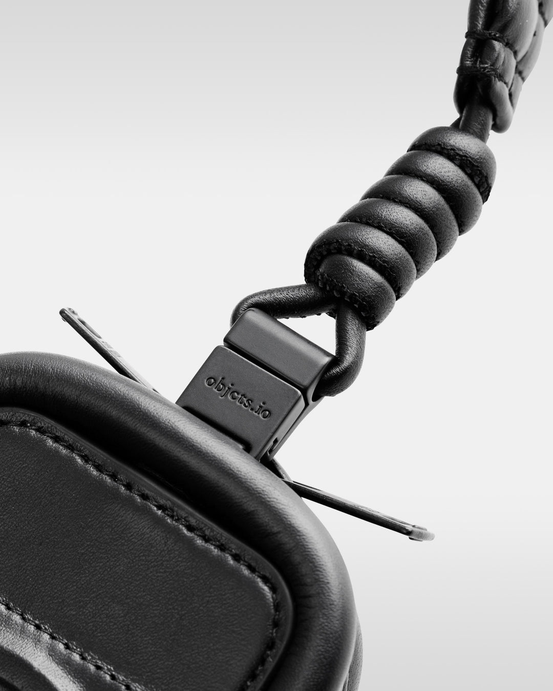 beautiful people × objcts.pro MagWear headphone leather purse