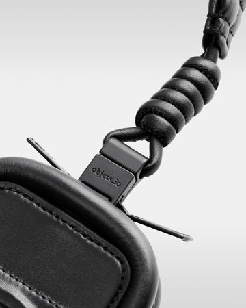 beautiful people × objcts.pro MagWear headphone leather purse