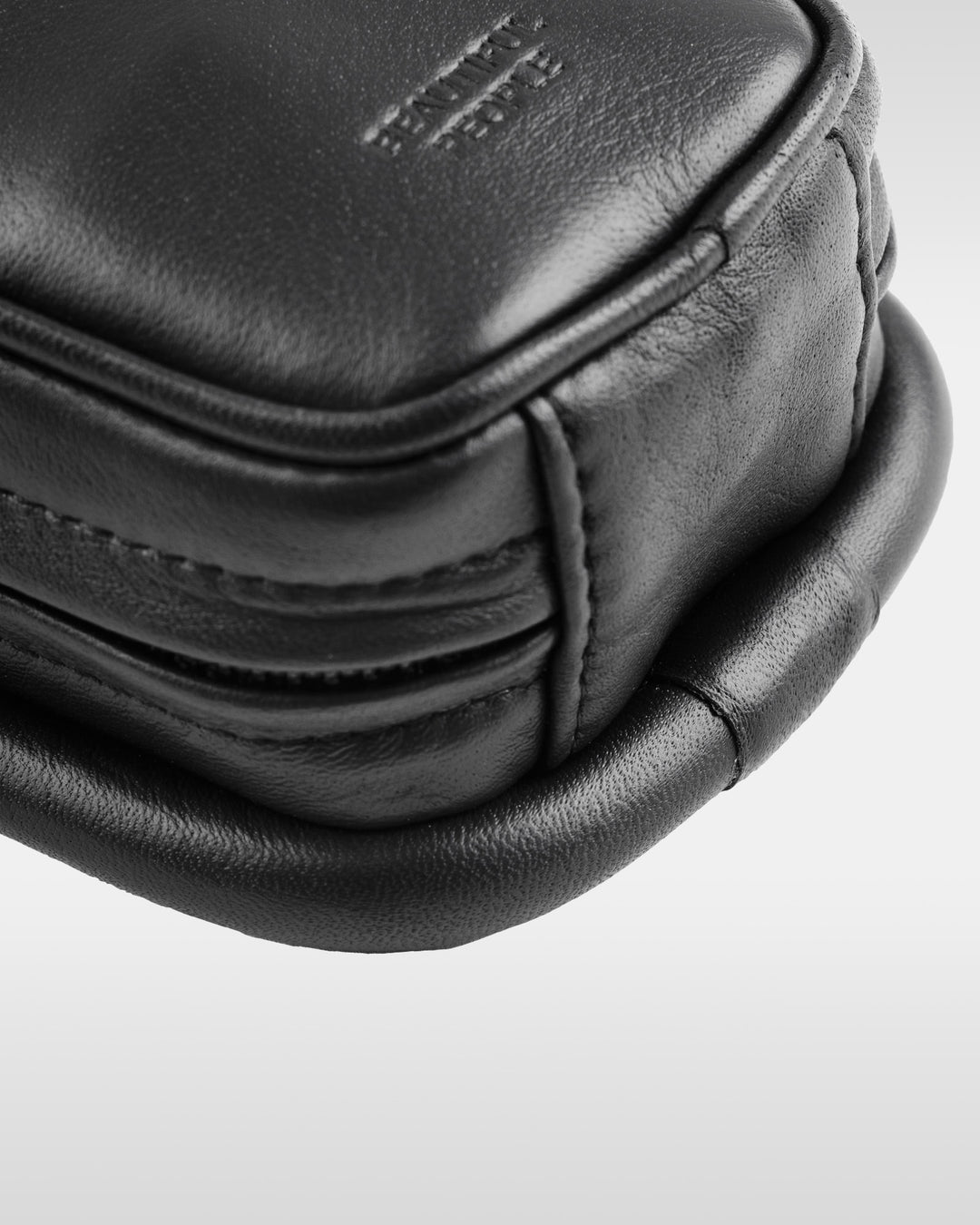 beautiful people × objcts.pro MagWear headphone leather purse