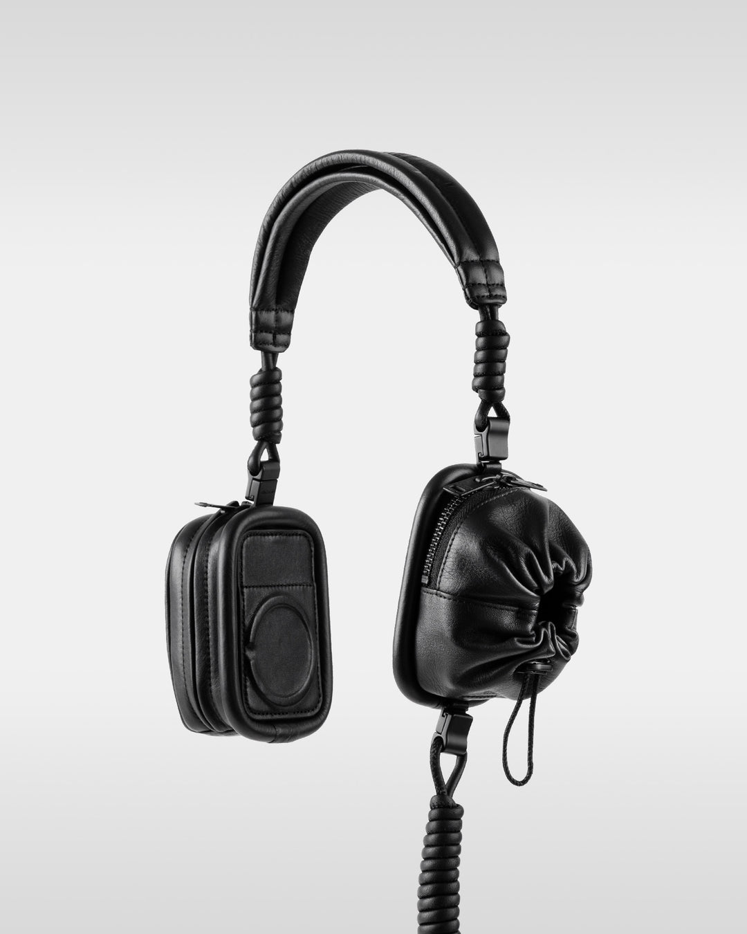 beautiful people × objcts.pro MagWear headphone leather purse
