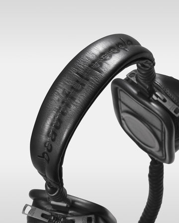 beautiful people × objcts.pro MagWear headphone leather purse