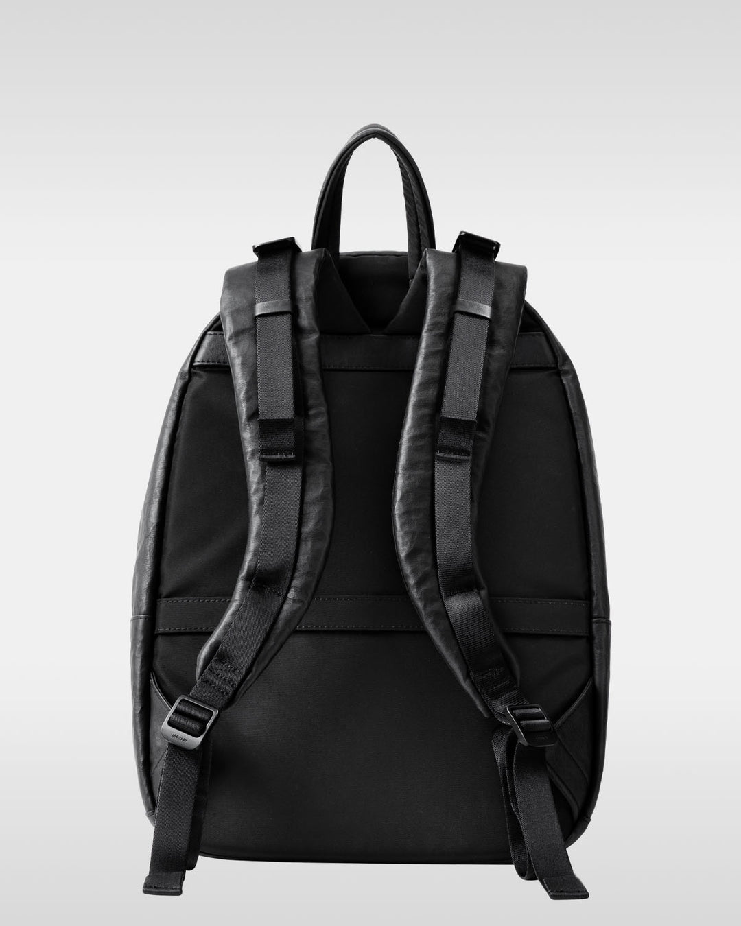 meanswhile × objcts.pro ダイニーマ®レザー-Daypack "Common"