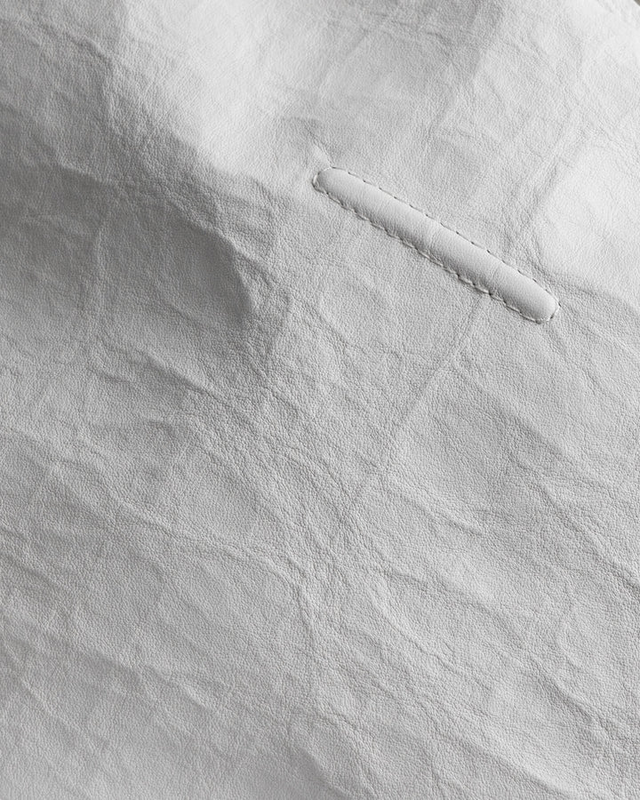 Dyneema®レザーを採用