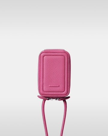 レザーストラップ付iPhoneアクセサリー - ショッキングピンク